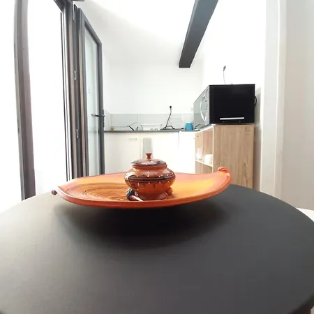 Gite Narbonnais Avec Chambre- Proche Des Plages-jardin-terrasse-parking * Narbonne
