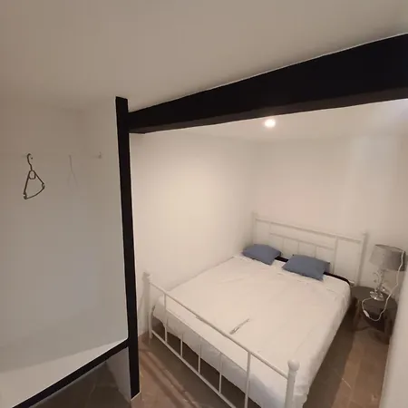 Gite Narbonnais Avec Chambre- Proche Des Plages-jardin-terrasse-parking Holiday home